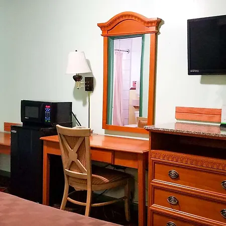 American Inn & Suites Childress-3