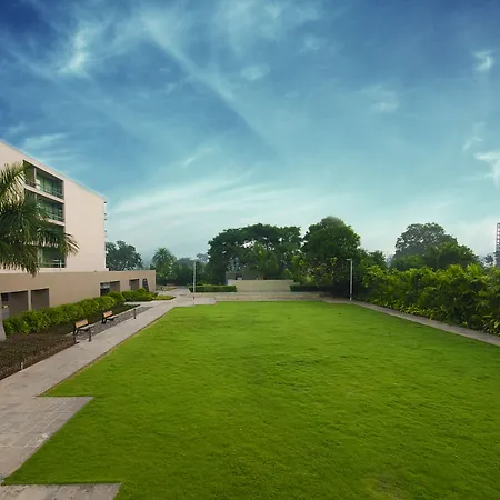 Courtyard By Marriott Pune Hinjewadi-3