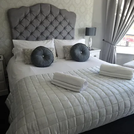 Elmswood Guest House-3