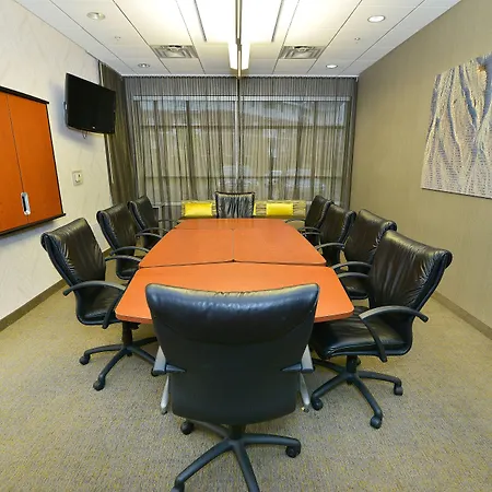 Springhill Suites By Marriott Grand Forks-2