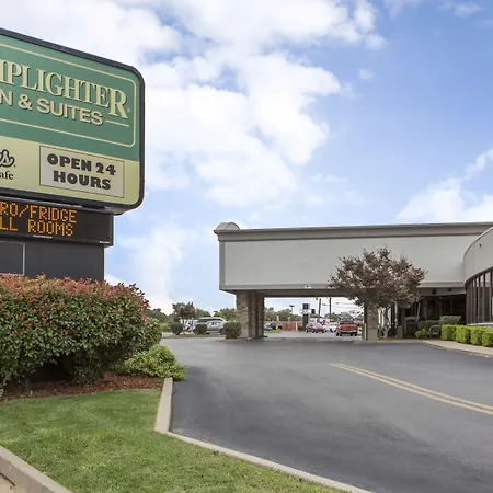 Lamplighter Inn-South-2
