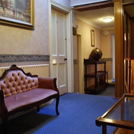 Wards Hotel-3