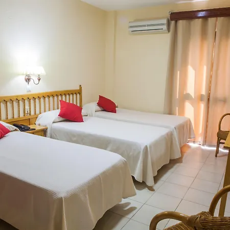 Hotel Tres Jotas Conil-3
