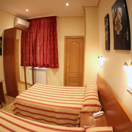 Hostal Atocha Almudena Martin-3