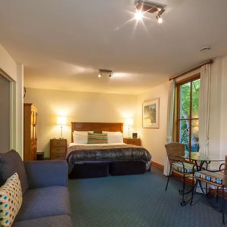 Arrowtown House Boutique Hotel-2