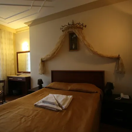 Hotel Peninsula-3