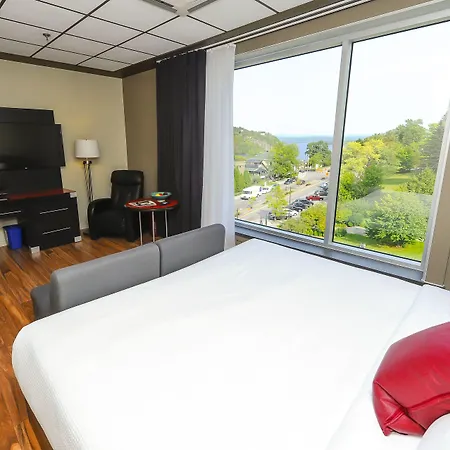 Hotel Chicoutimi, affilié à Hyvi-2