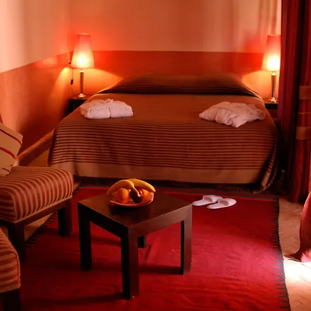 Riad Ajmal-3