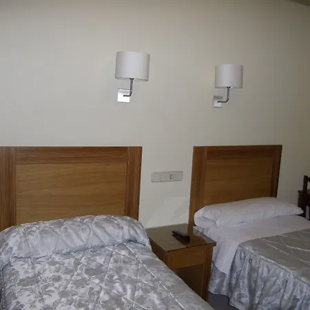 Hostal Rivera - Atocha-3