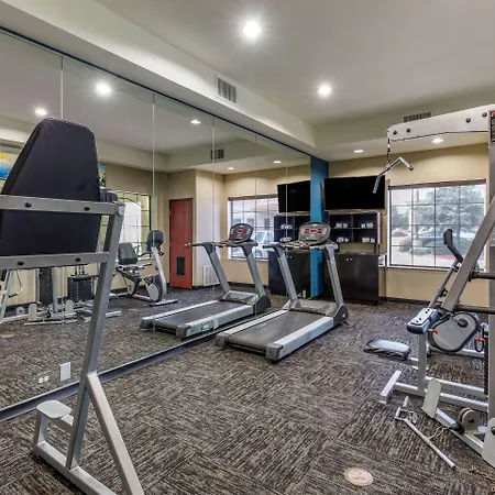 Comfort Inn & Suites Paris-3
