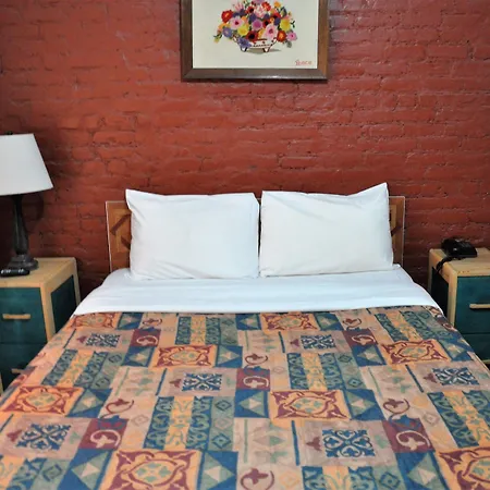 Hotel Ste-Catherine-2