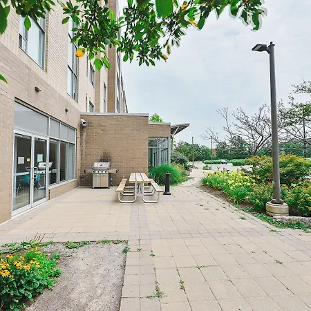 Residence & Conference Centre - Niagara-On-The-Lake-3