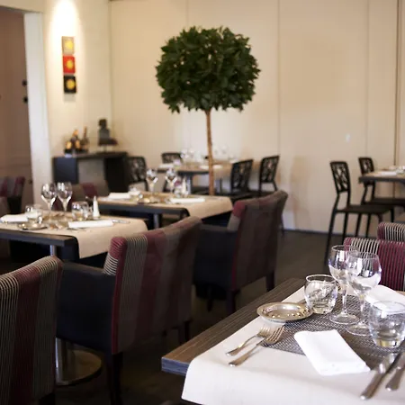 Hotel Restaurant Du Parc Saumur Logis Elégance-3