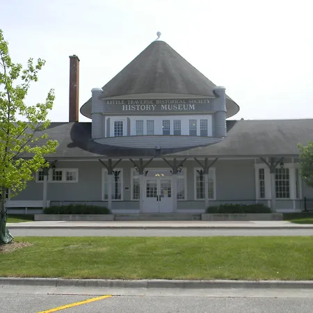 Perry Hotel-2