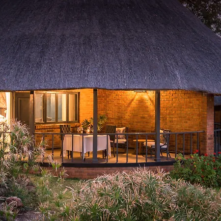 Anantara Stanley & Livingstone Victoria Falls Hotel-3
