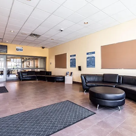 Residence & Conference Centre - Welland-2