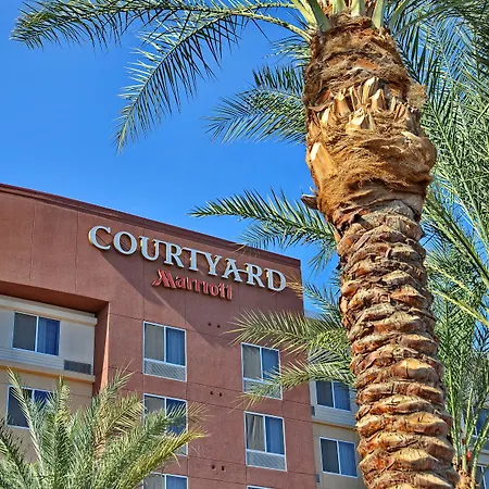 Courtyard Phoenix Chandler/Fashion Center-2
