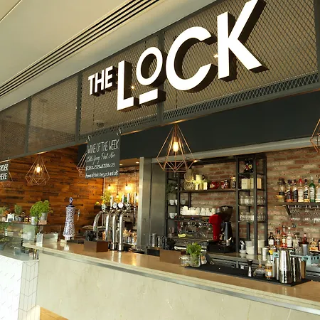 Doubletree By Hilton Leeds-2