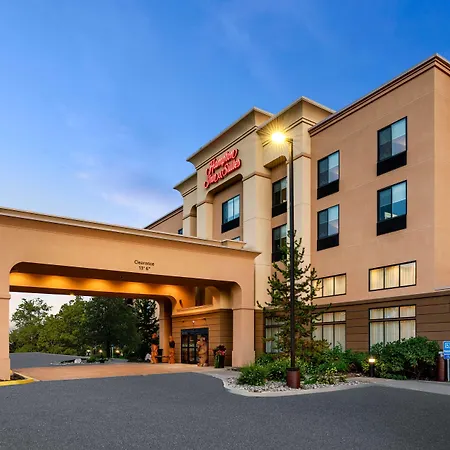 Hampton Inn & Suites Fairbanks-2
