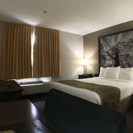 Super 8 By Wyndham Kapuskasing-3