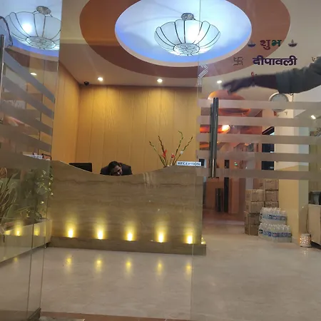 Hotel Apra Inn-3