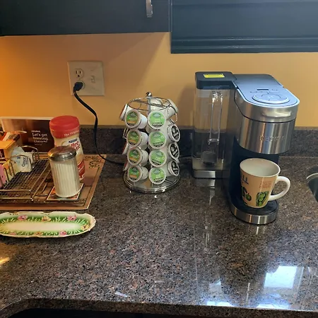 Bayberry House Bed And Breakfast-3