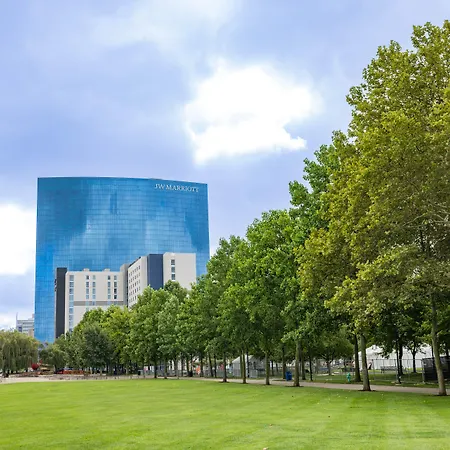 Courtyard By Marriott Indianapolis Downtown-3