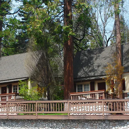 Saddleback Inn At Lake Arrowhead-2