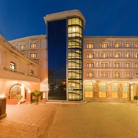 Anandha Inn Convention Centre And Suites-3