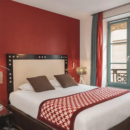 Hotel Le Petit Paris-3