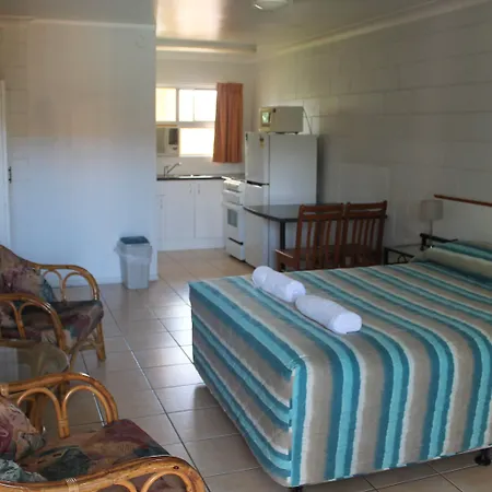 Oasis Inn Apartments-2