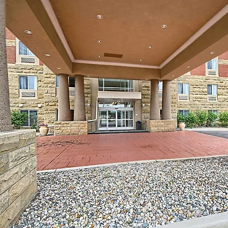 Country Inn & Suites By Radisson, Dearborn, Mi-3