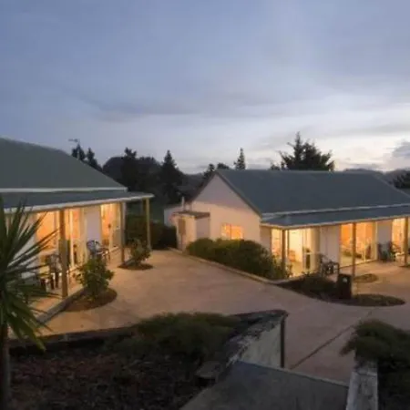 Pauanui Pines Motor Lodge-3