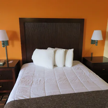 Royal Crest Motel-2