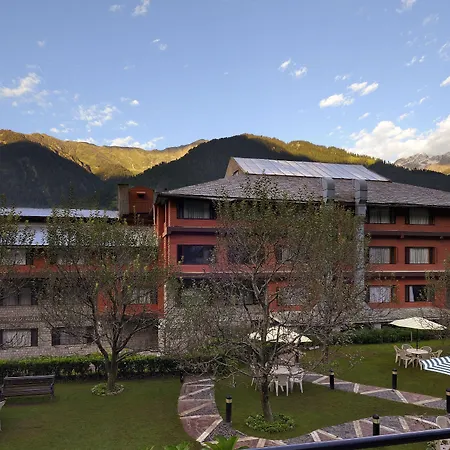 Honeymoon Inn Manali-2