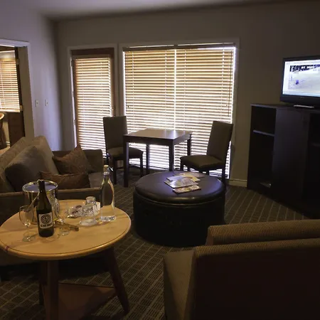 Pine Ridge Inn-2