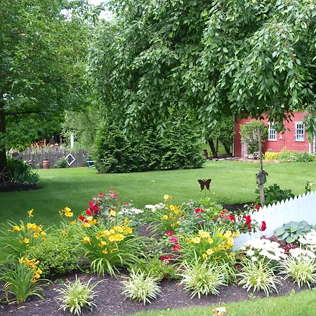 1825 Inn Bed And Breakfast-2