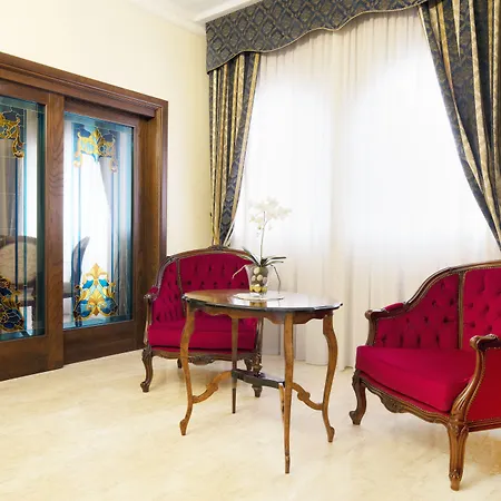 Grand Hotel President-2