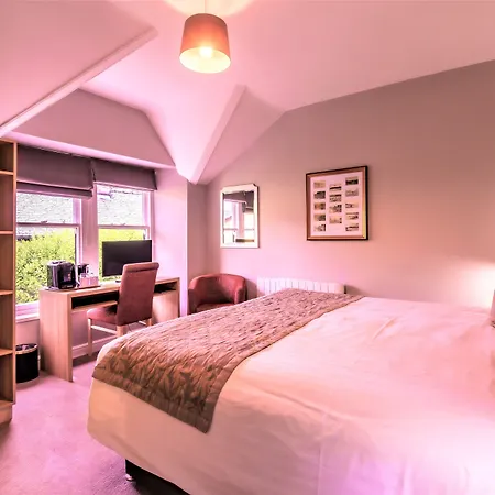 The Lamplighter Dining ~ Rooms-3