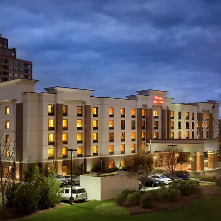 Hampton Inn & Suites East Hartford-3