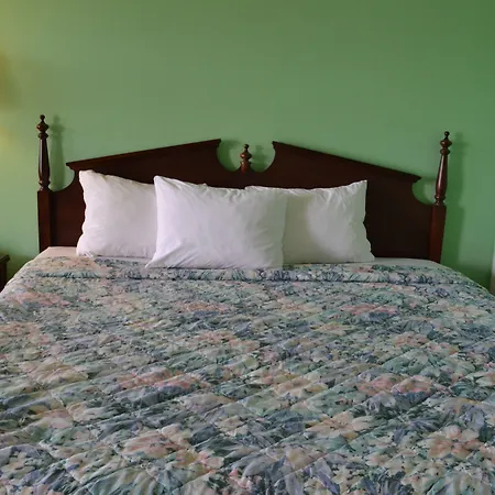 Budget Inn Christiansburg-3