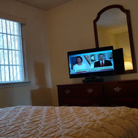 Affordable Suites Charlottesville-3
