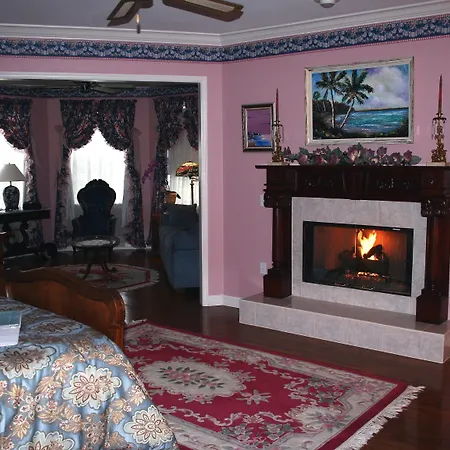 Heron Cay Lakeview Bed & Breakfast-2