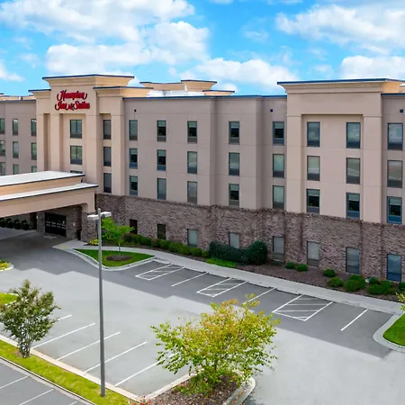 Hampton Inn & Suites Winston-Salem/University Area-2