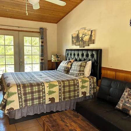 Sequoia Riverfront Cabins-3