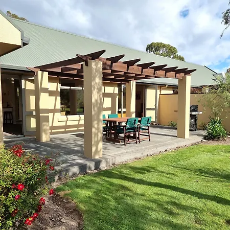 Vintners Retreat-2