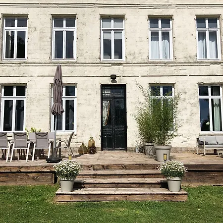 Maison De Plumes-2