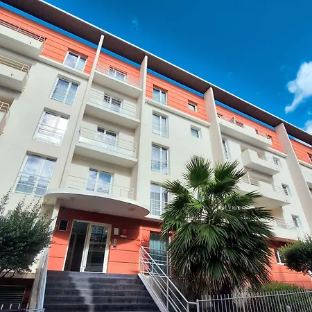 Zenitude Hôtel-Résidences Béziers Centre-2