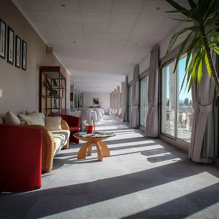 Hotel Roc E Mare-3