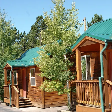 Eagle Fire Lodge & Cabins-3